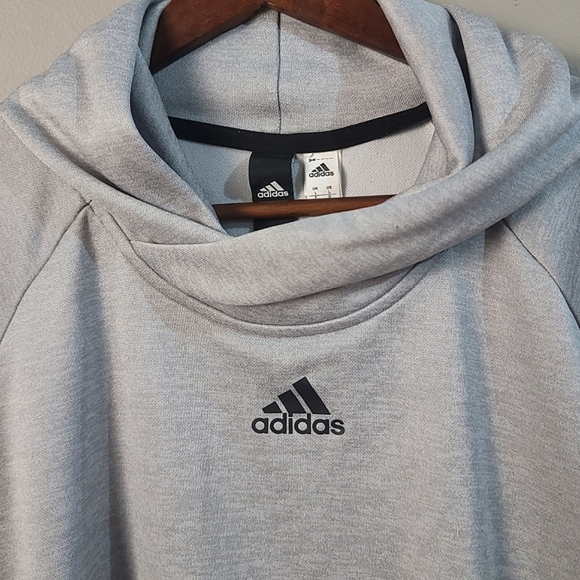 Adidas NWOT Gray Long Sleeve Hooded Pullover Sweatshirt with Zip Pockets - LARGE - Picture 6 of 9